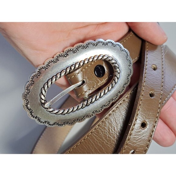 Justin Top Grain Cowhide Belt W/Silver Brown Scalloped Buckle Size 32 Women's - Picture 3 of 10